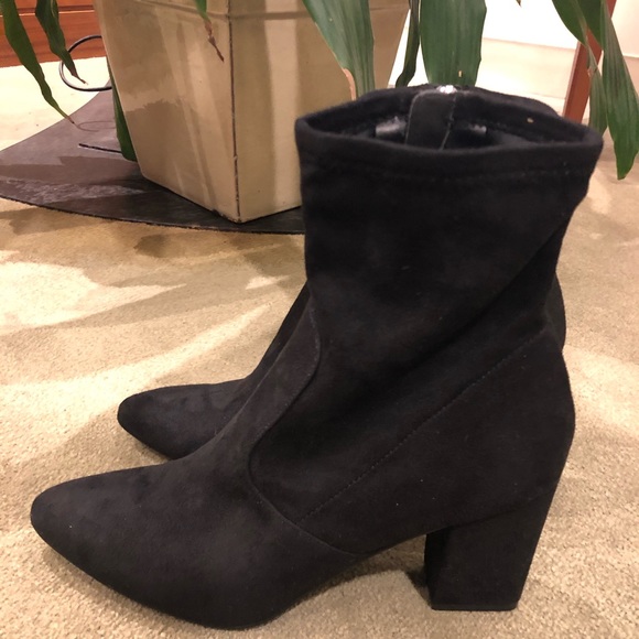 Steve Madden Elory Black Booties - Picture 7 of 8